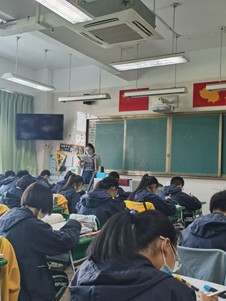2020年春绵阳中学英才学校初中部第3,4周"健康课堂"情况小结