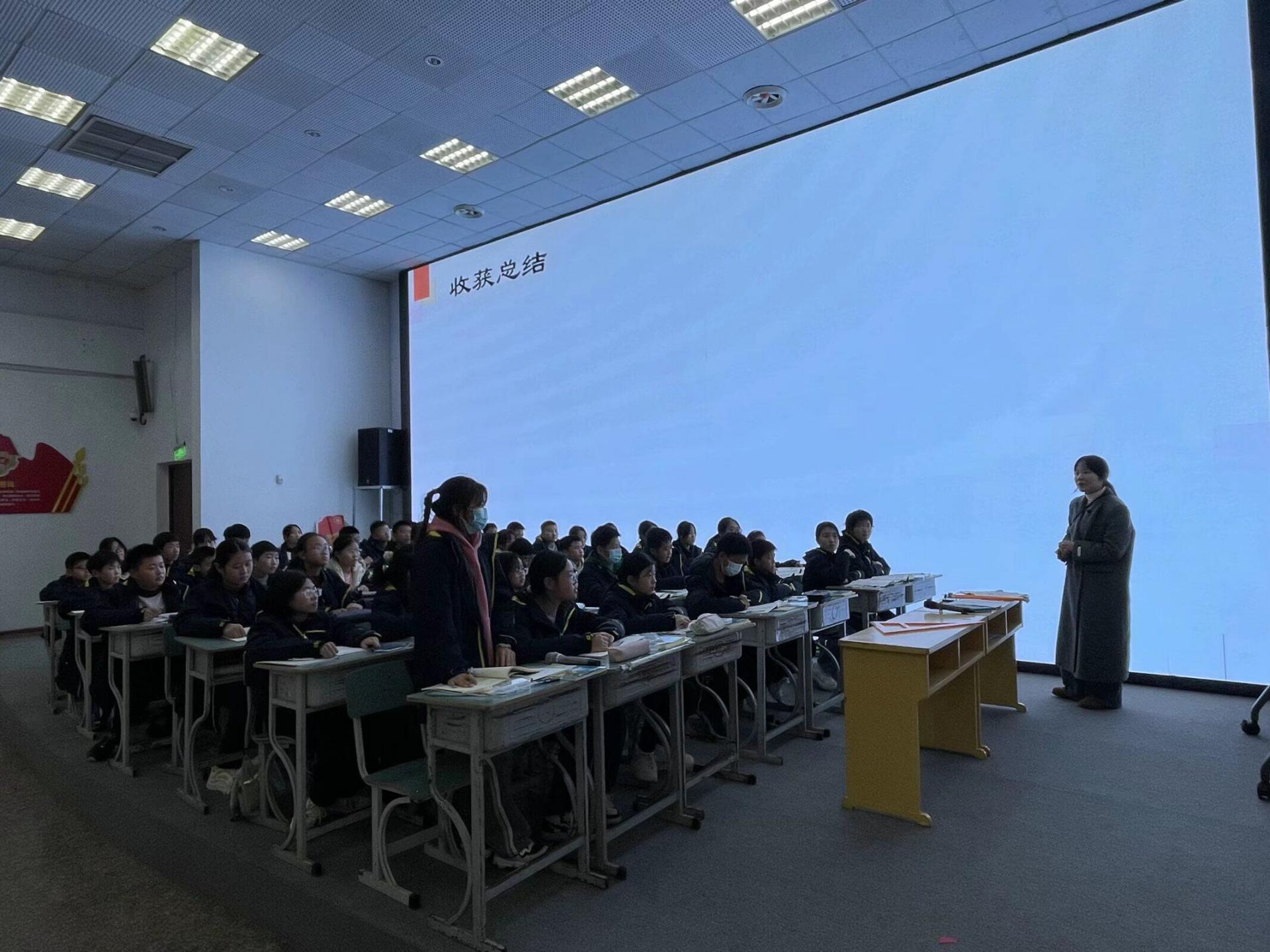 1704641907333883.jpg 陈雨茹2.jpg